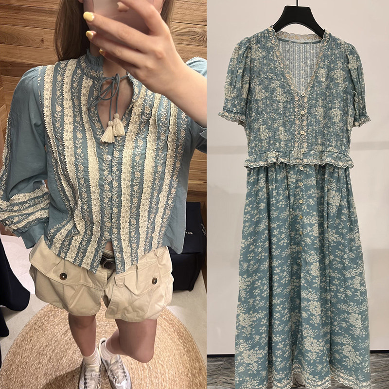 法式小众2026早秋蕾丝拼接立领碎花吊穗系带女衬衫V领连衣裙