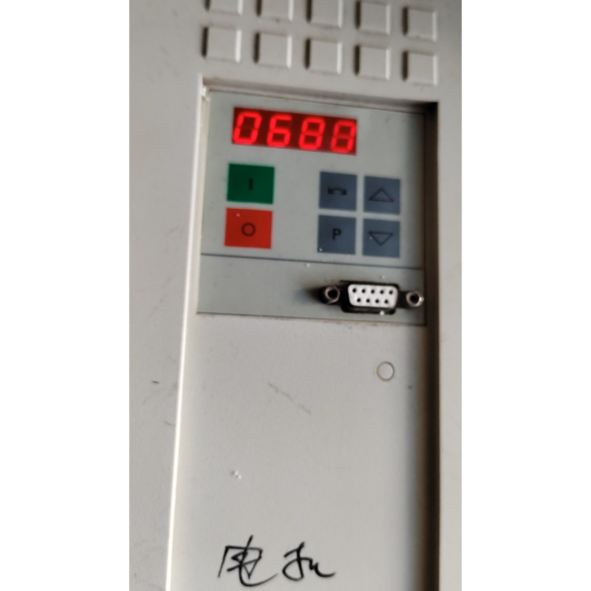 变频器,6SE7021-3TB61-Z,有2台,图片实