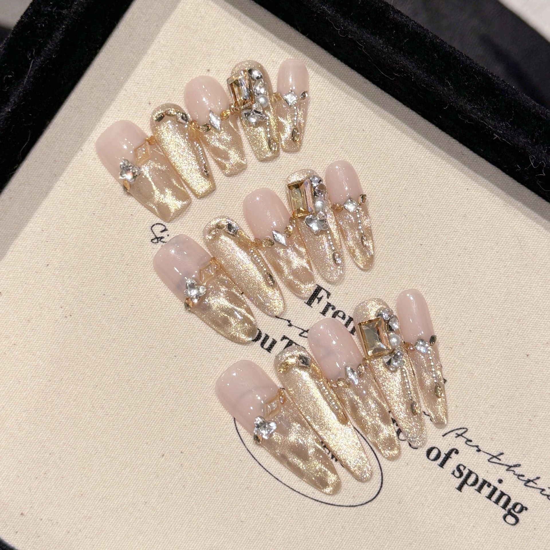 魅甲【流金岁月】高货精品爆款4.0高级感猫眼手工穿戴式美甲,彩妆/香水/美妆工具,穿戴甲/甲片,淘宝优惠券,粉丝福利购,淘宝优惠卷