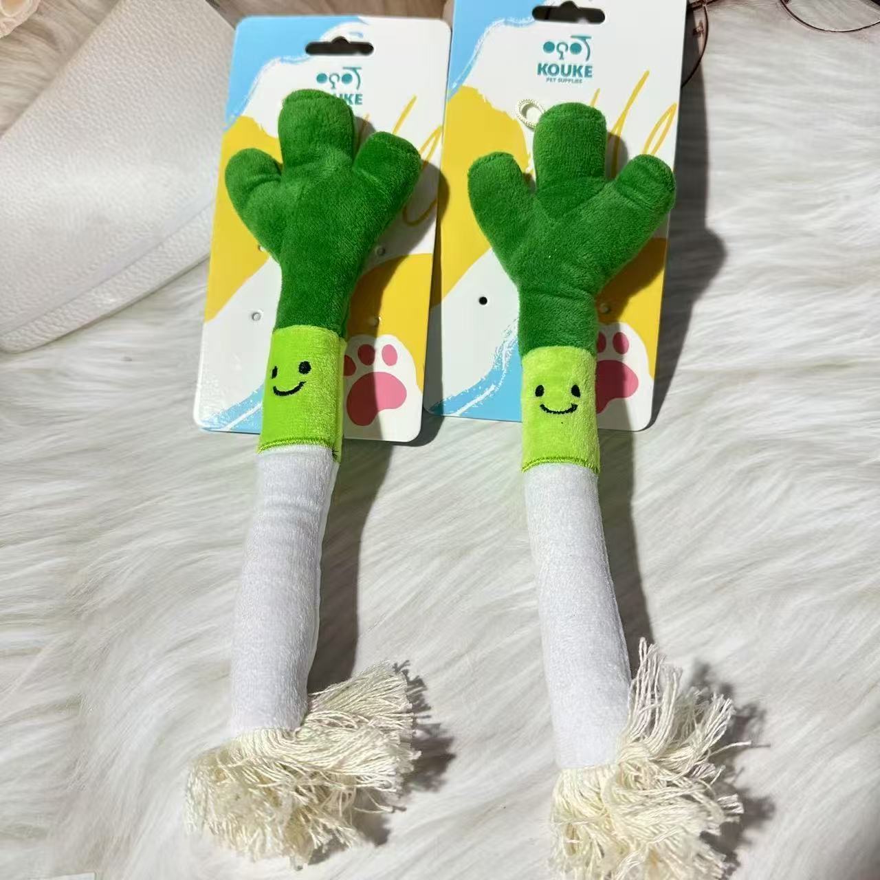 磨牙幼猫自嗨解闷仿真大葱图片