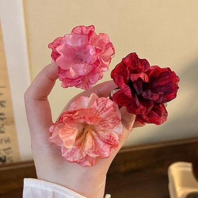 A versatile and stylish small hair clip with a cool, elegant