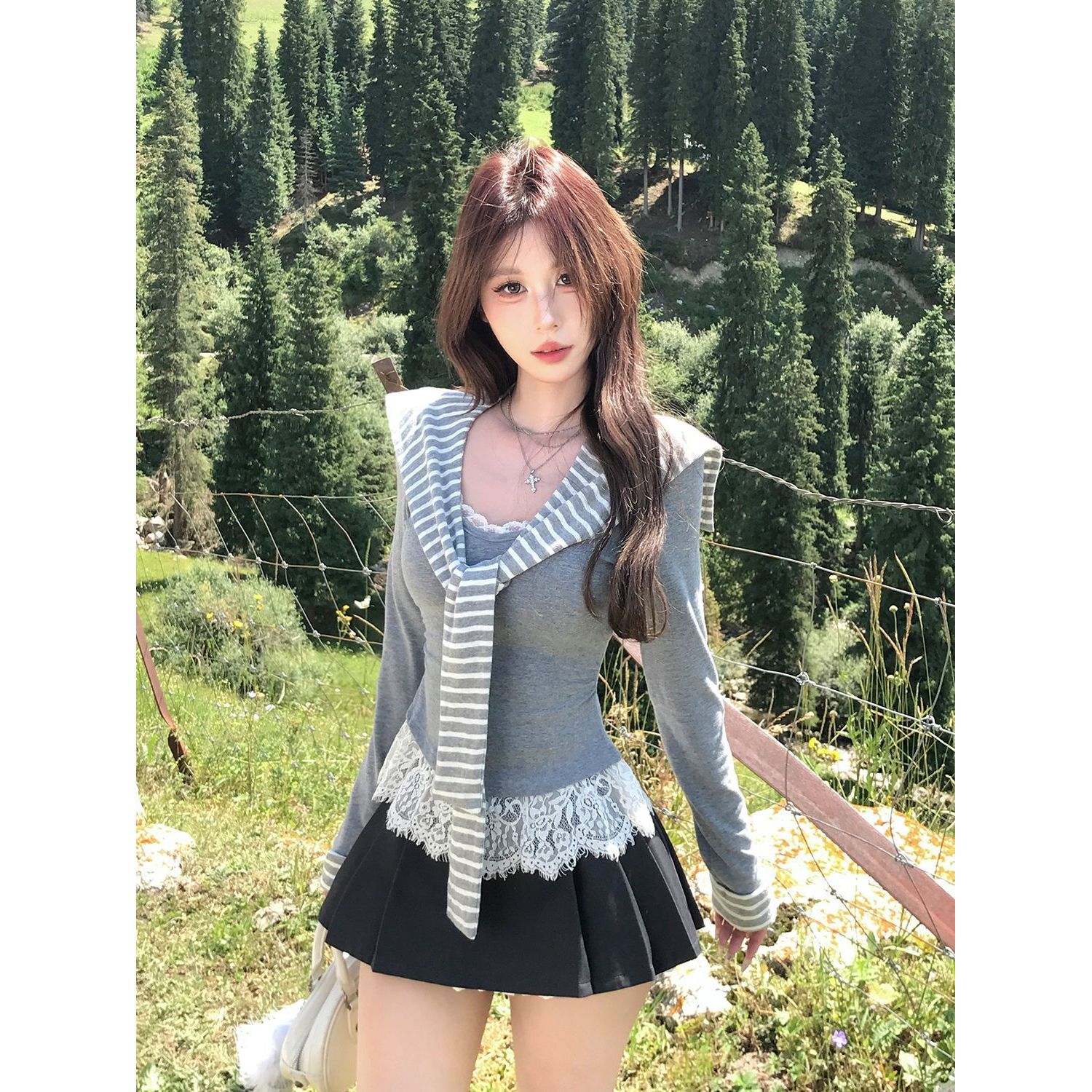 山谷晖恋 辣妹修身条纹坎肩+蕾丝t恤长袖上衣+半身裙三件套秋季
