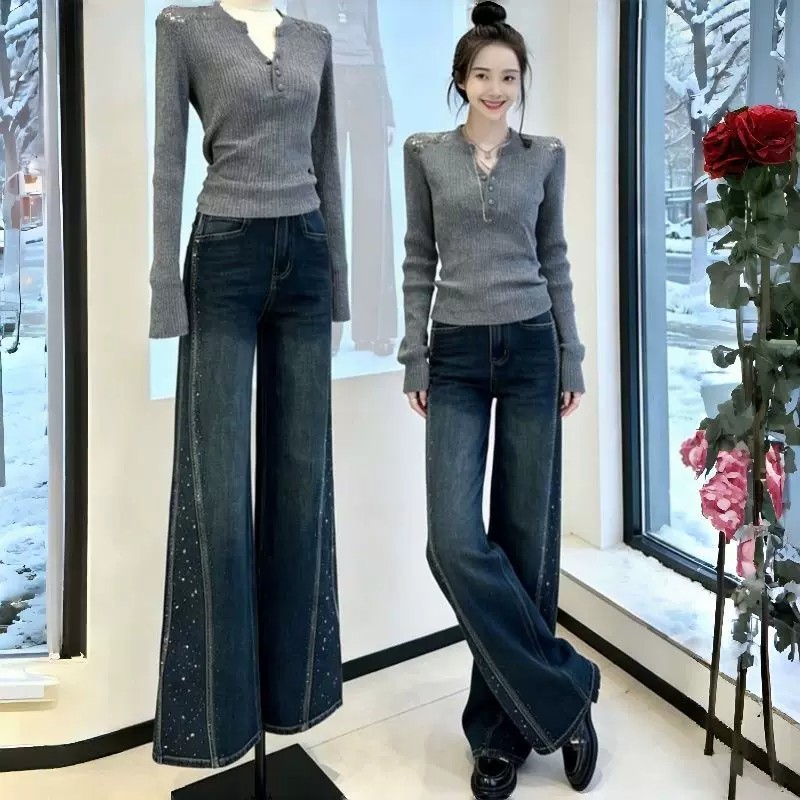 高级感烫钻微喇牛仔裤女图片