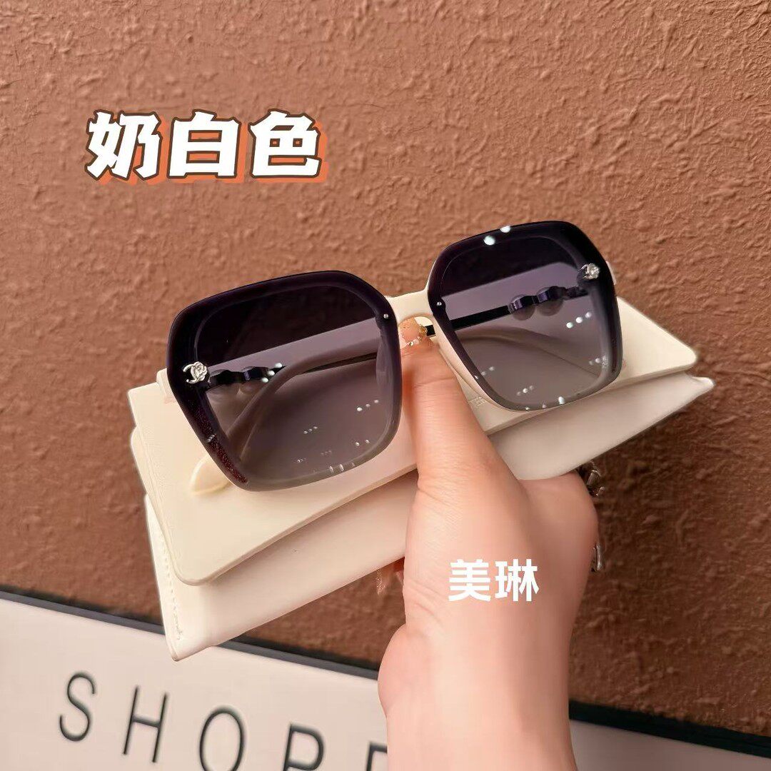 也古高清偏光高定细闪自带妆容感时尚墨镜防紫外线显脸小太阳镜子