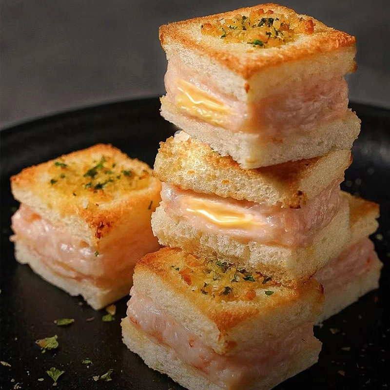 大口家蒜香芝士虾滑方块吐司三明治早餐面包懒人充饥夜宵零食