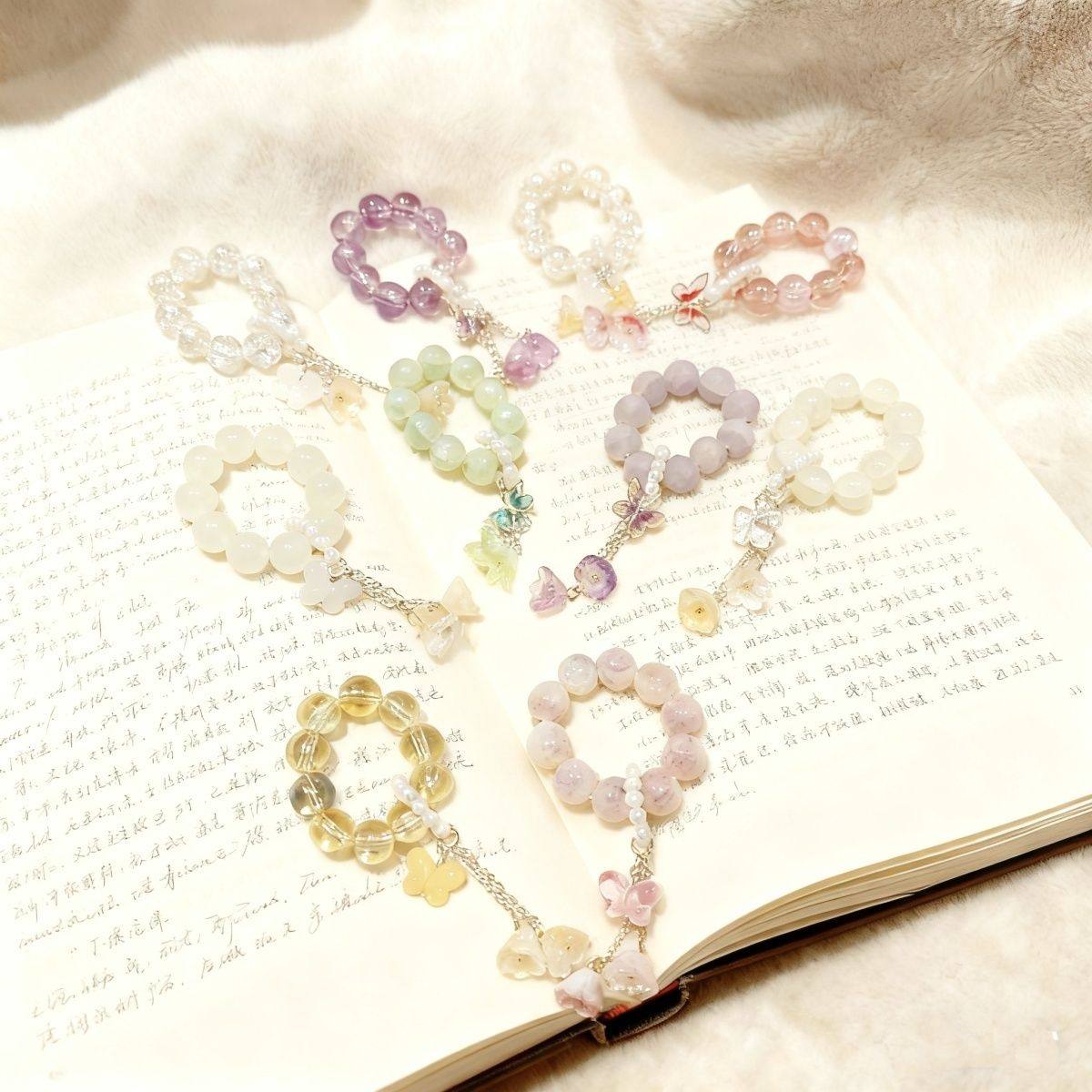 精致彩色琉璃珠手链女多巴胺果冻色花朵吊坠闺蜜手串手捻,饰品/流行首饰/时尚饰品新,手把件/把玩物,淘宝优惠券,粉丝福利购,淘宝优惠卷