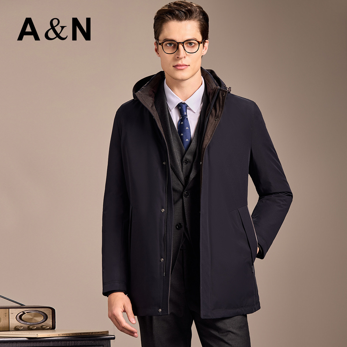 【85鹅绒】AntonNeal冬御寒首选中长款羽绒服商务连帽可拆男外套
