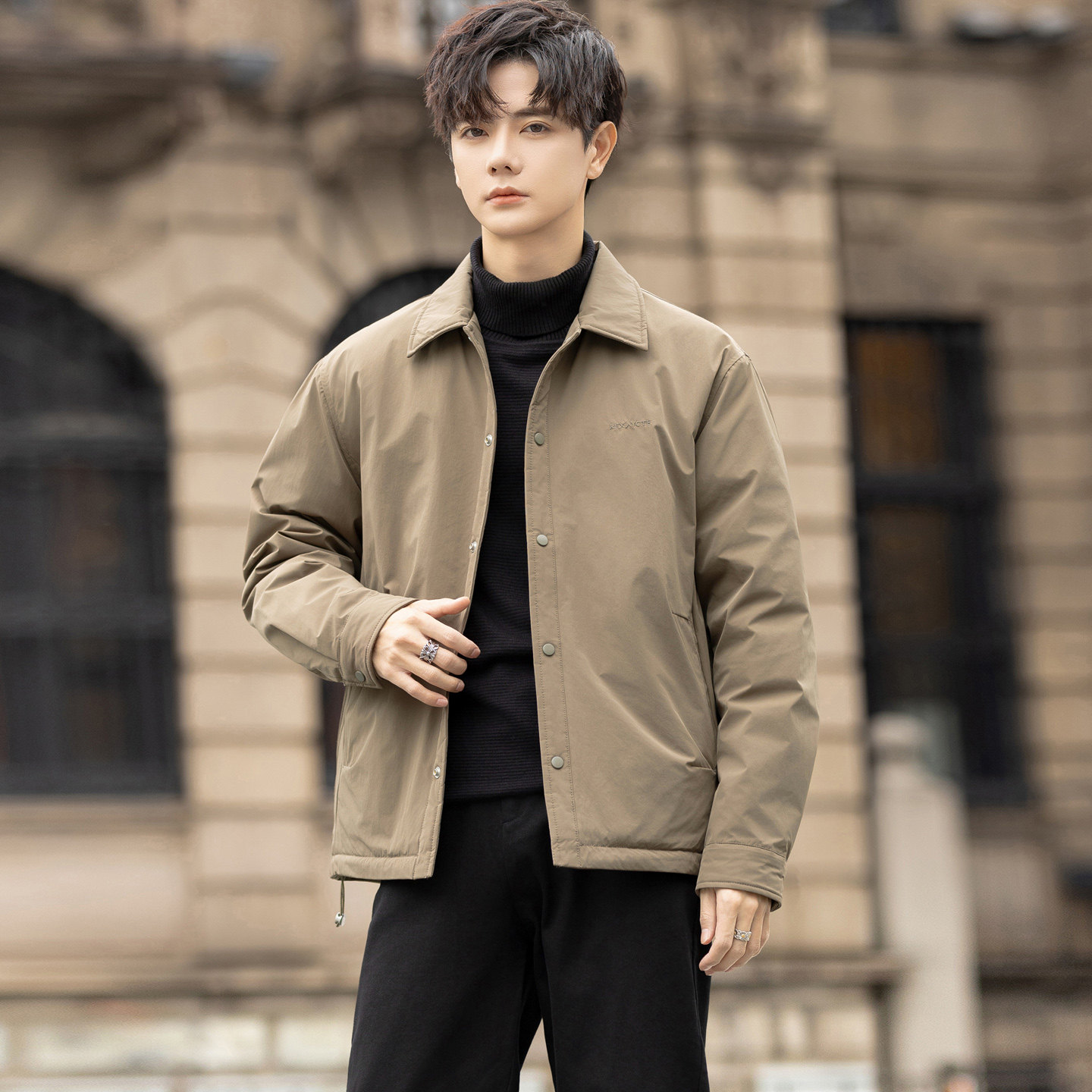 2025冬季潮流国标轻薄羽绒服男翻领短款休闲外套痞帅纯色青年夹克
