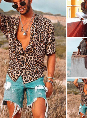 Leopard print short sleeved lapel shirt豹纹印花短袖翻领衬衣