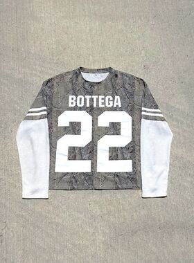 Color blocked fake two round neck hoodies拼色圆领假两件卫衣