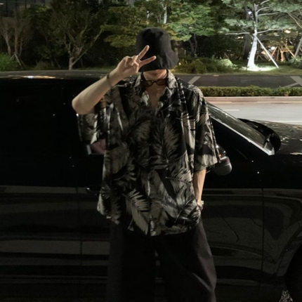 Flip collar front button printed shirt翻领正襟系扣印花衬衣男