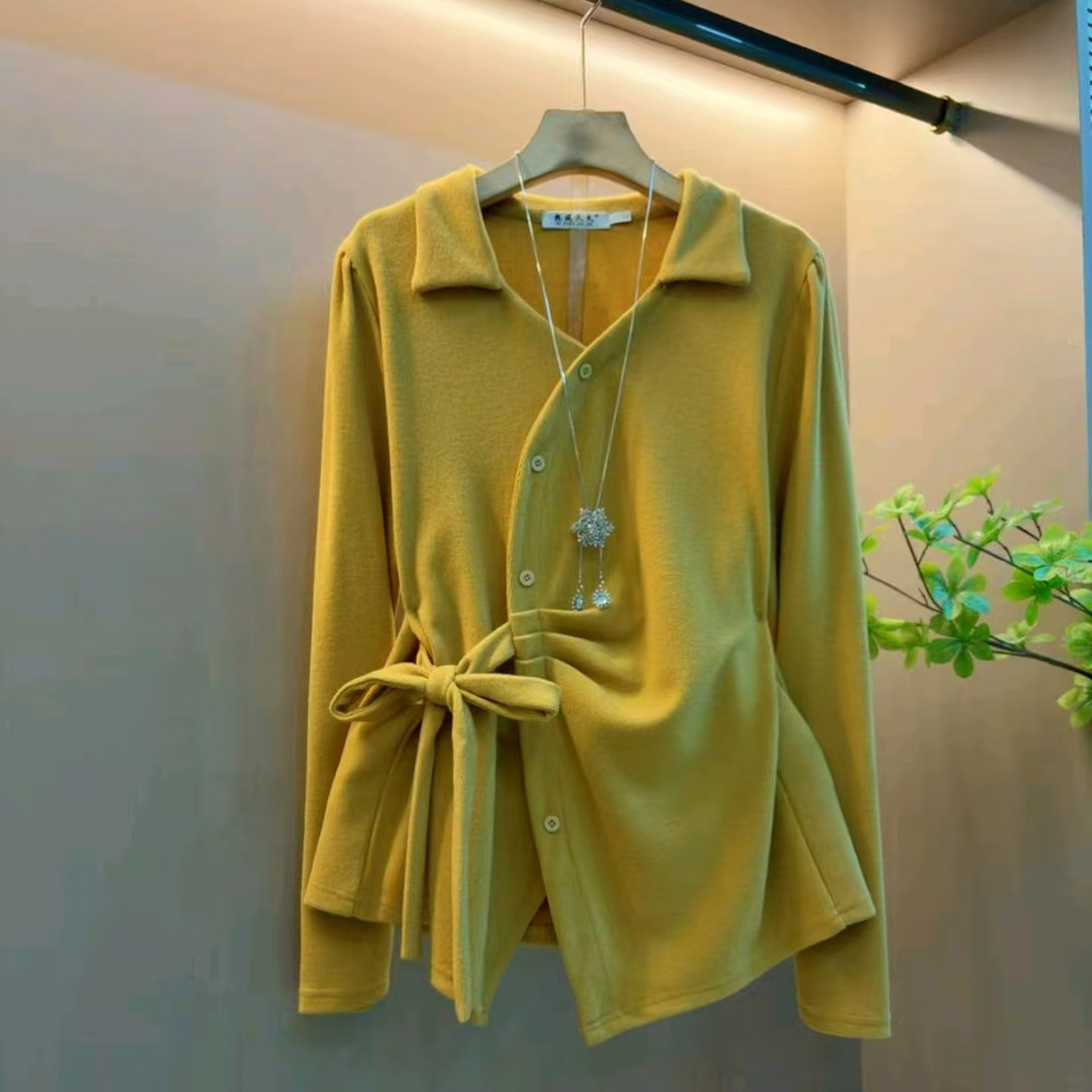 胖妹妹2025洋气赫本风蝴蝶结长袖打底衫百搭遮肉纯色衬衫减龄宽松