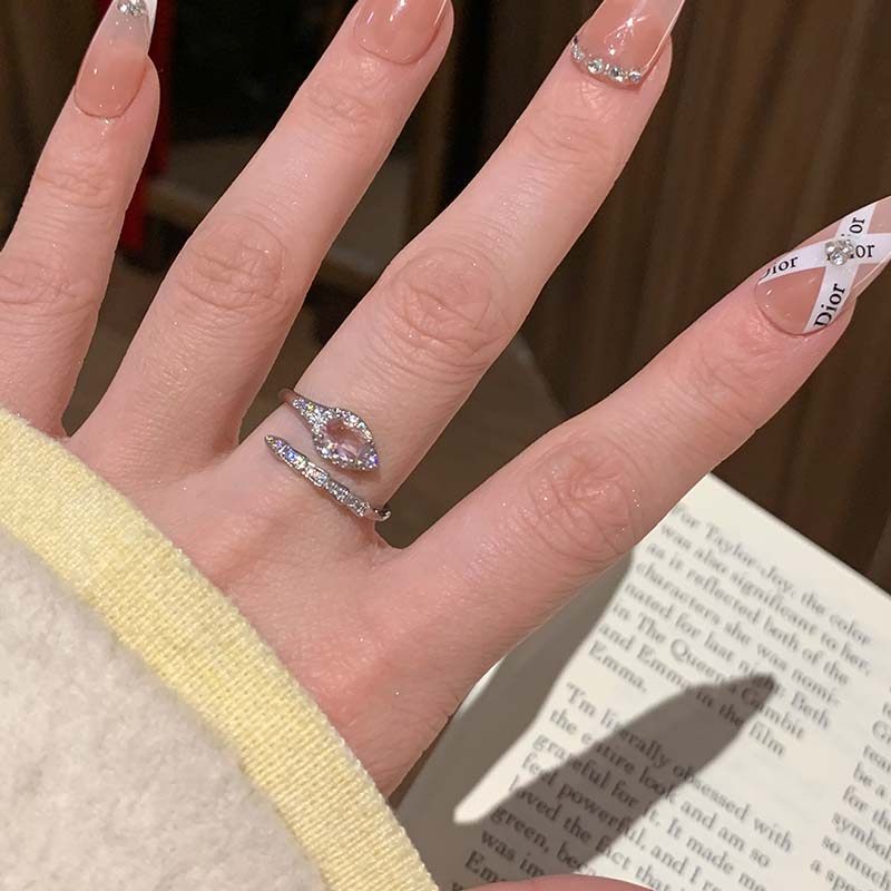 蛇年新始~彩钻灵蛇形戒指女轻奢高级感尾戒本命年蛇戒新款食指环