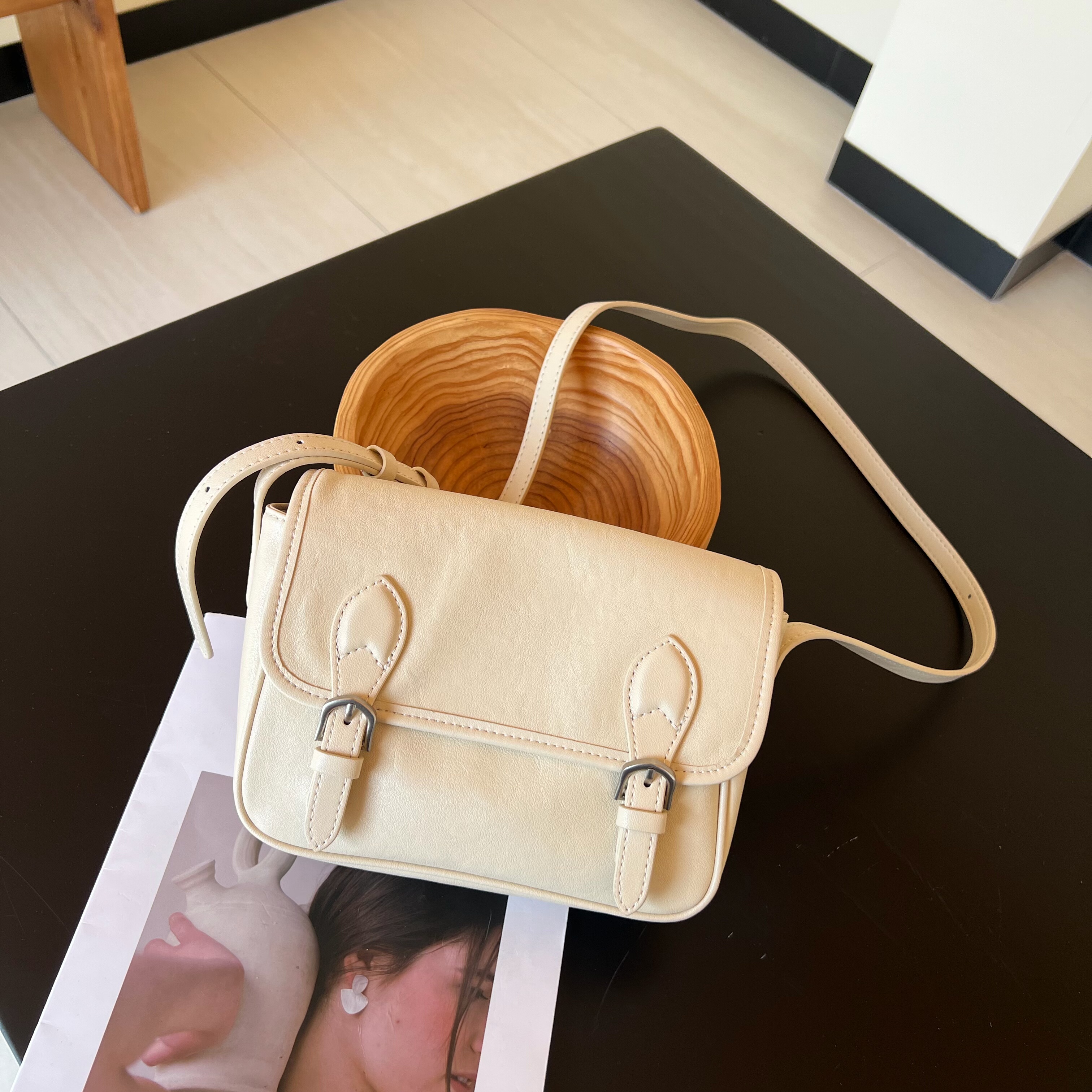 2026新款小众设计植揉牛皮女包手提简约百搭包斜挎包轻奢邮差包,箱包皮具/热销女包/男包,通用款女包,淘宝优惠券,粉丝福利购,淘宝优惠卷