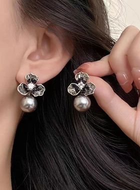 925银针水晶花朵耳环轻奢高级感施家真多麻银灰色珍珠耳钉耳饰女
