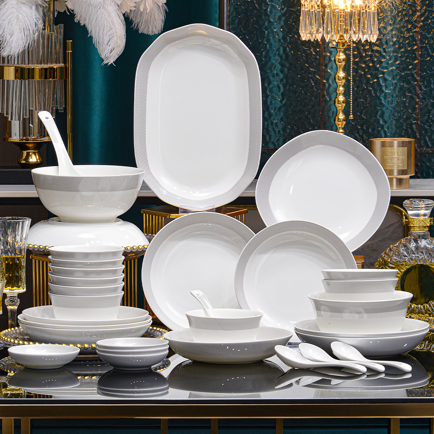 景德镇骨瓷碗盘套装饭碗餐盘家用2025新款轻奢高档简约乔迁送礼盒