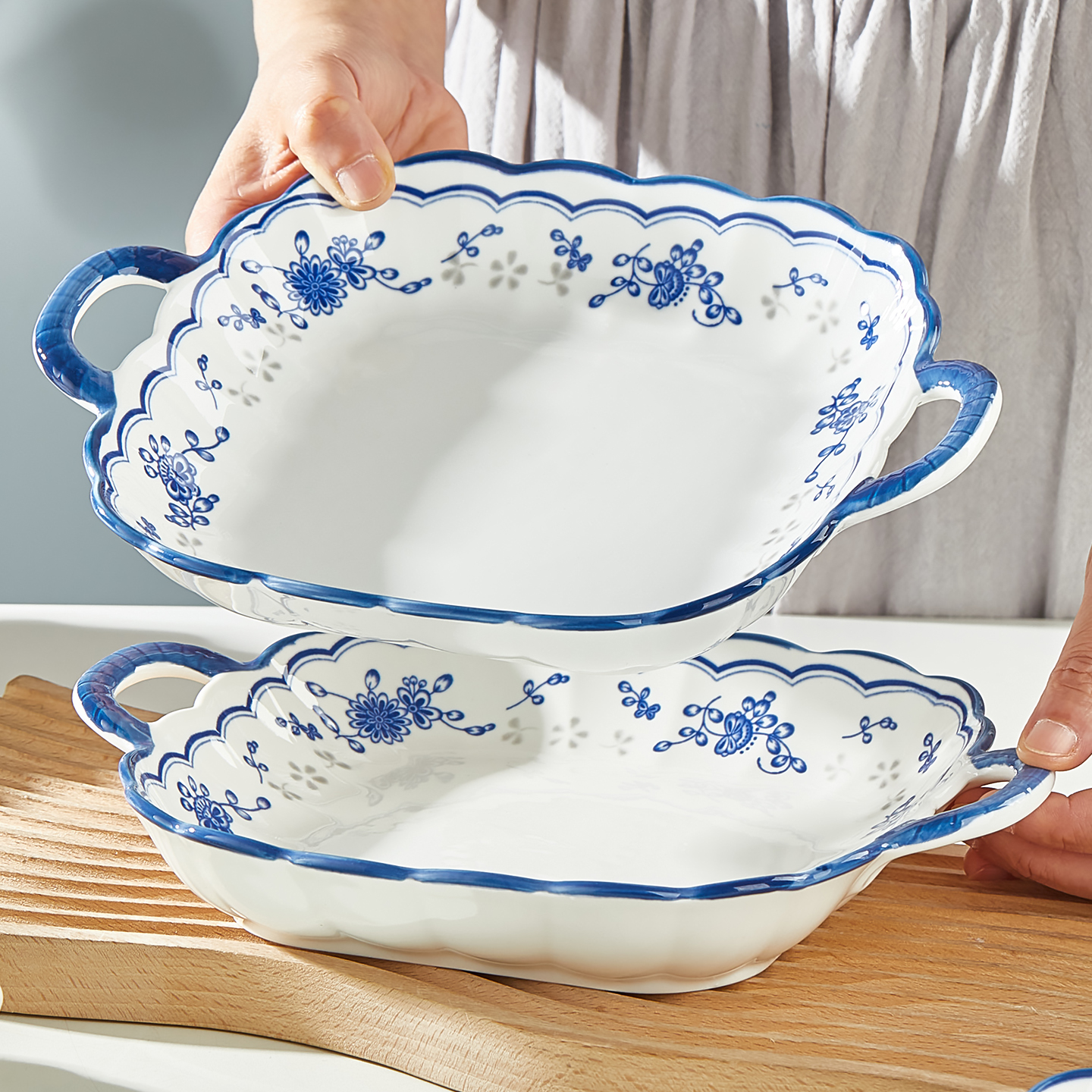 青花陶瓷双耳盘子菜盘家用釉下彩餐具炒菜盘双耳方盘鱼盘碟子家用