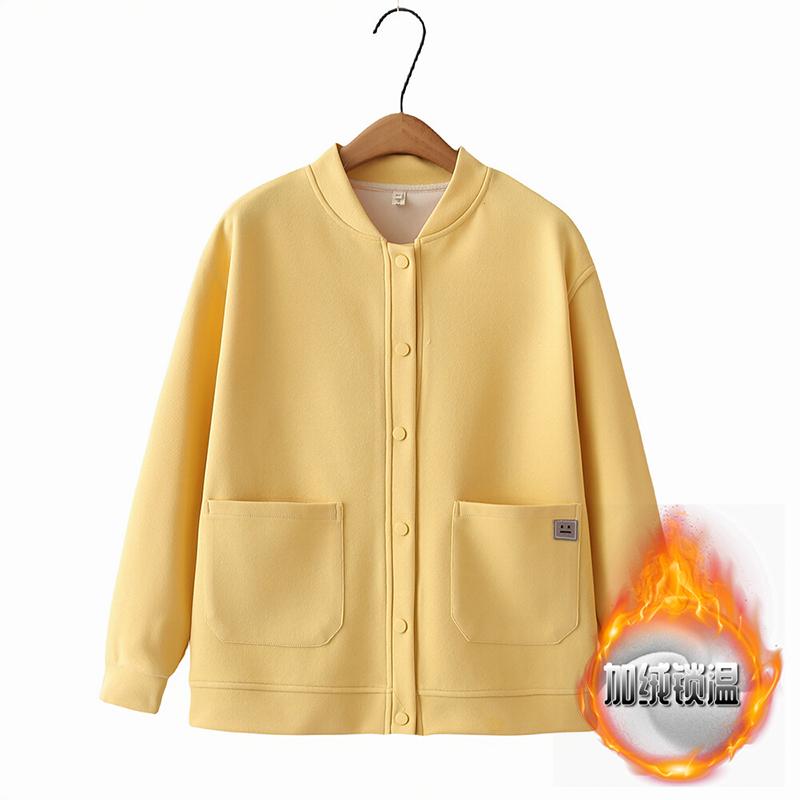 口袋贴标运动休闲外套