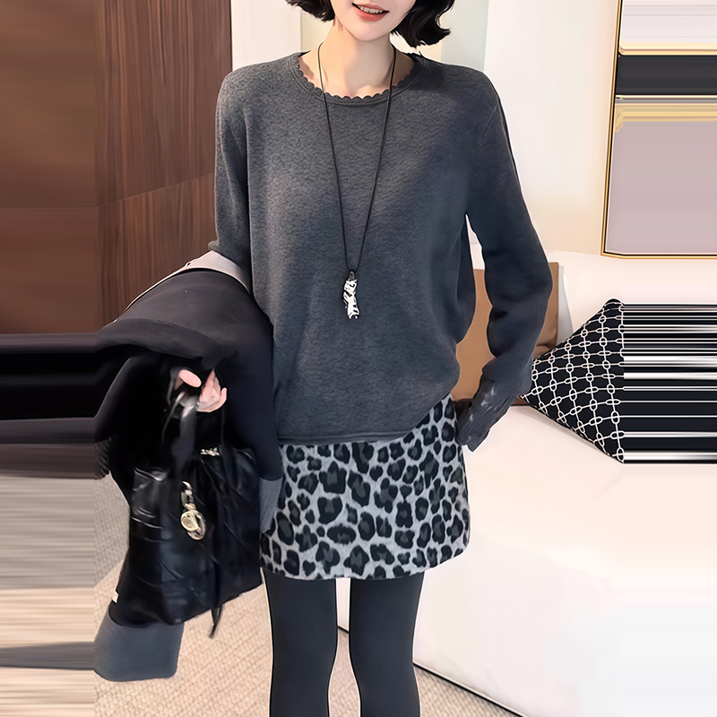 高级感圆领灰色毛衣豹纹短裙女