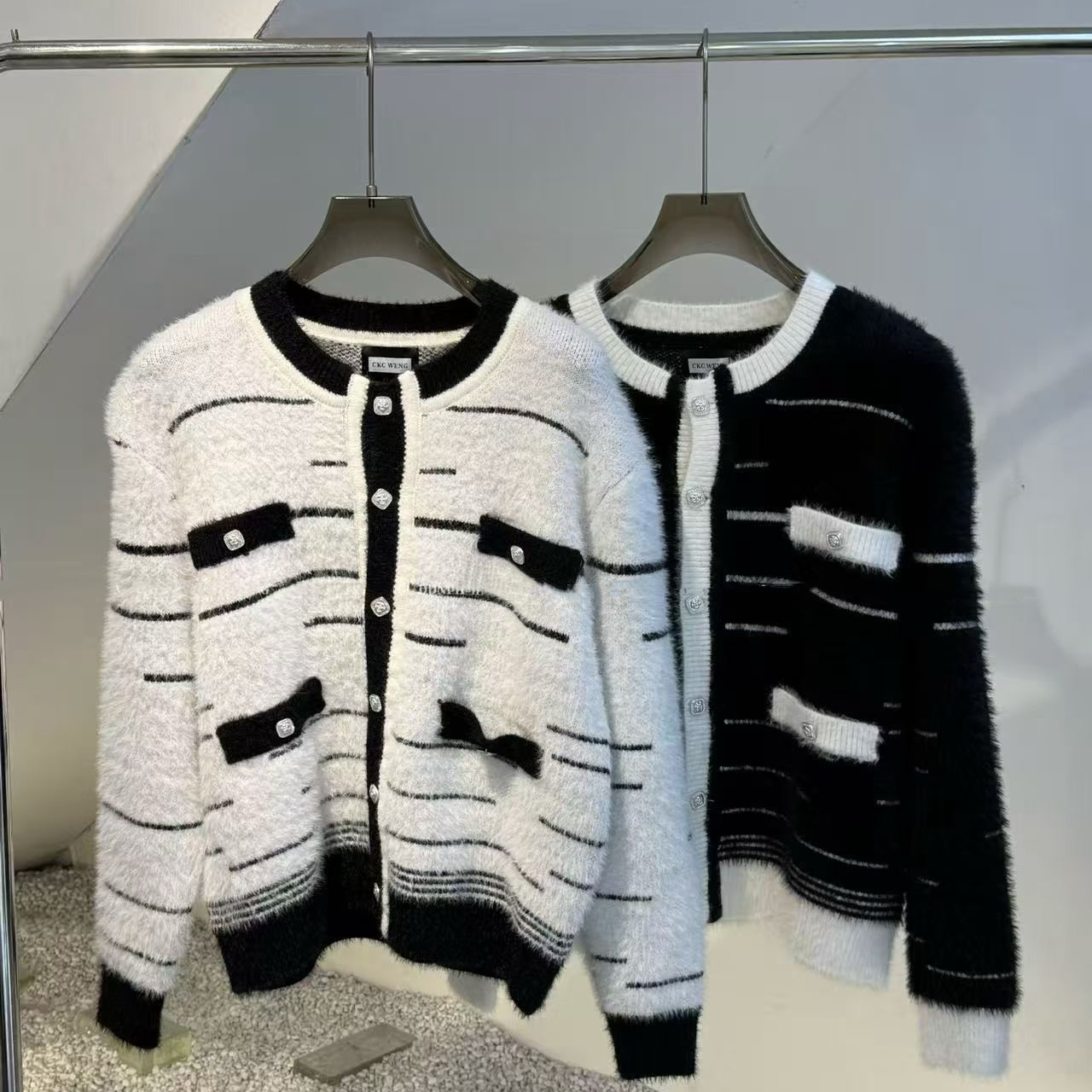 撞色条纹针织开衫男潮流高级感