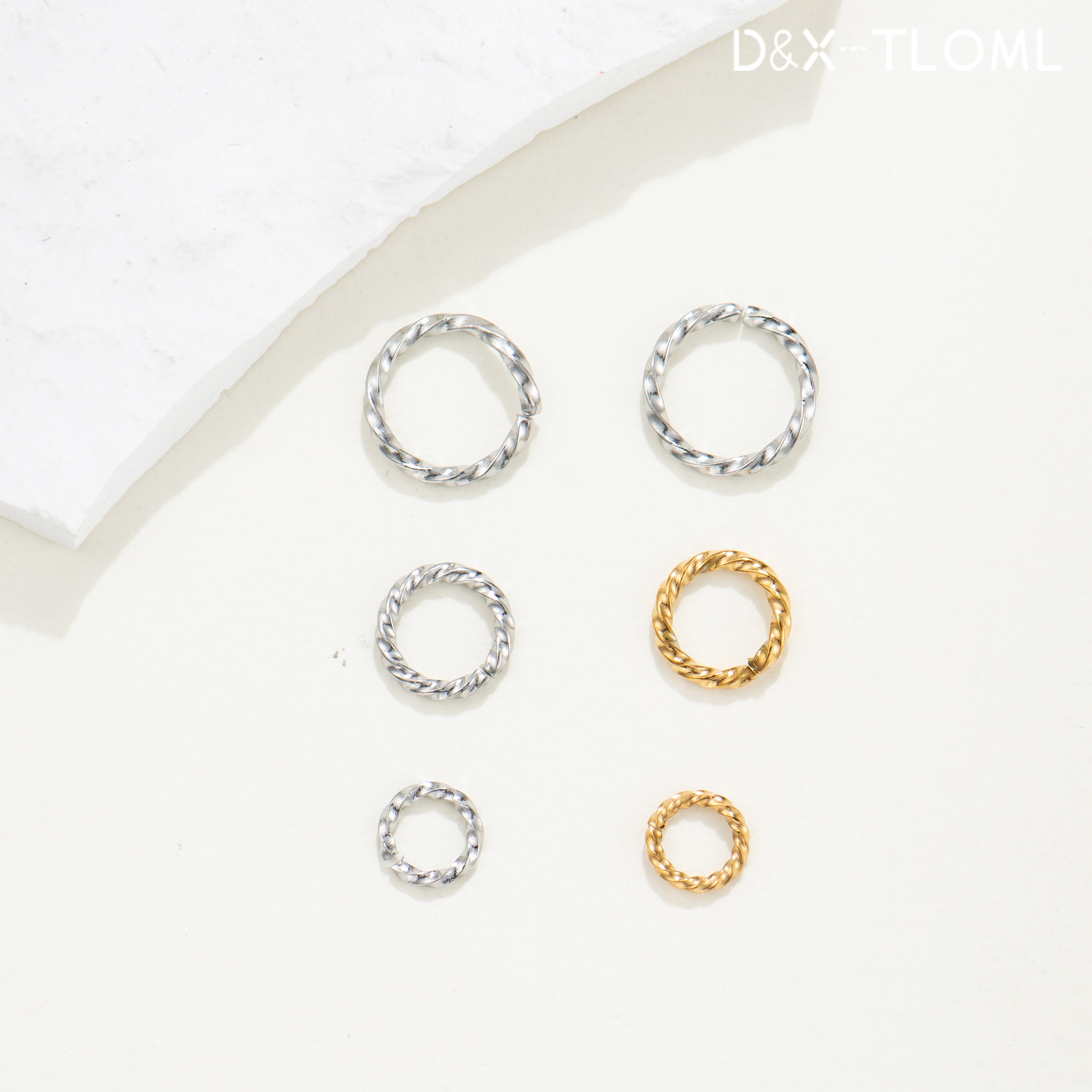 东夏饰品 316钛钢精抛压花开口圈 真空电镀18k麻花开口圈连接环