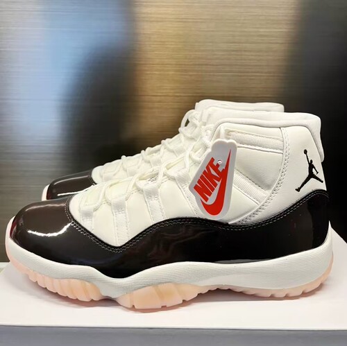 Jordan Air Jordan  AJ11 樱花康扣  高帮 复古篮球鞋 女款 棕色