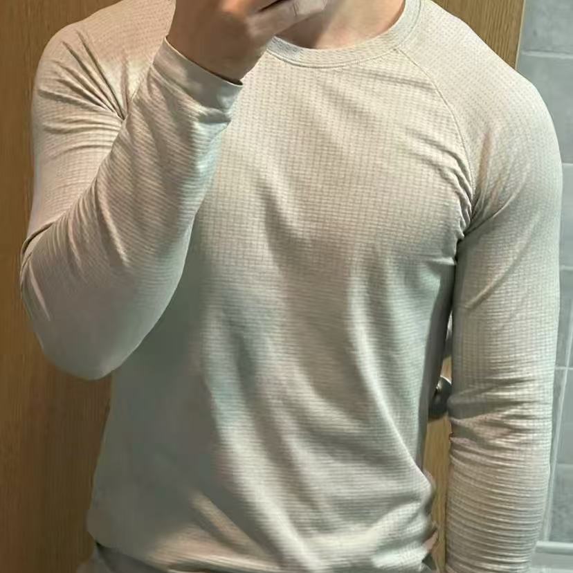 小陆MT系列！tech速干透气面料！无缝一体工艺 男户外长袖打底T恤