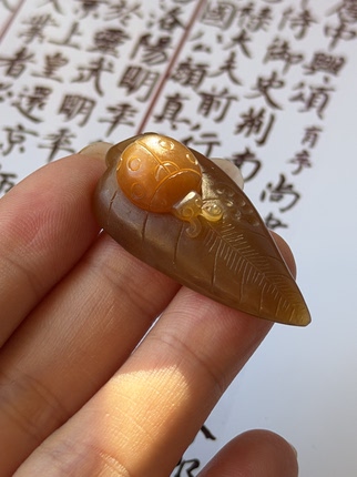 和田玉新疆老红糖七星瓢虫吊坠