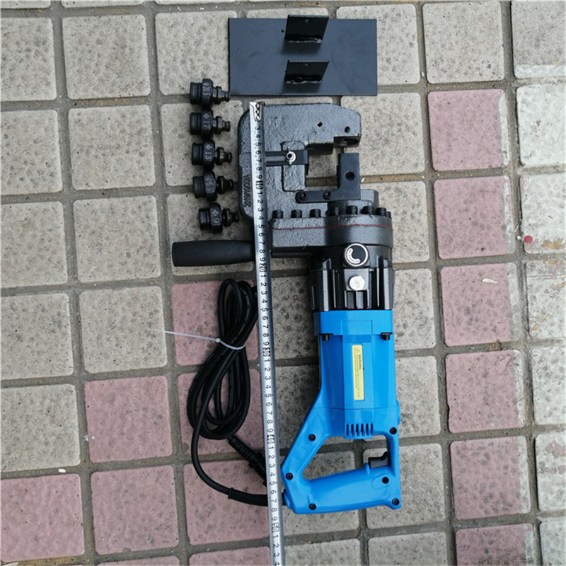 便携式槽钢液压冲孔机 角铁槽钢手提式开孔器 电动液压手提冲孔机图片
