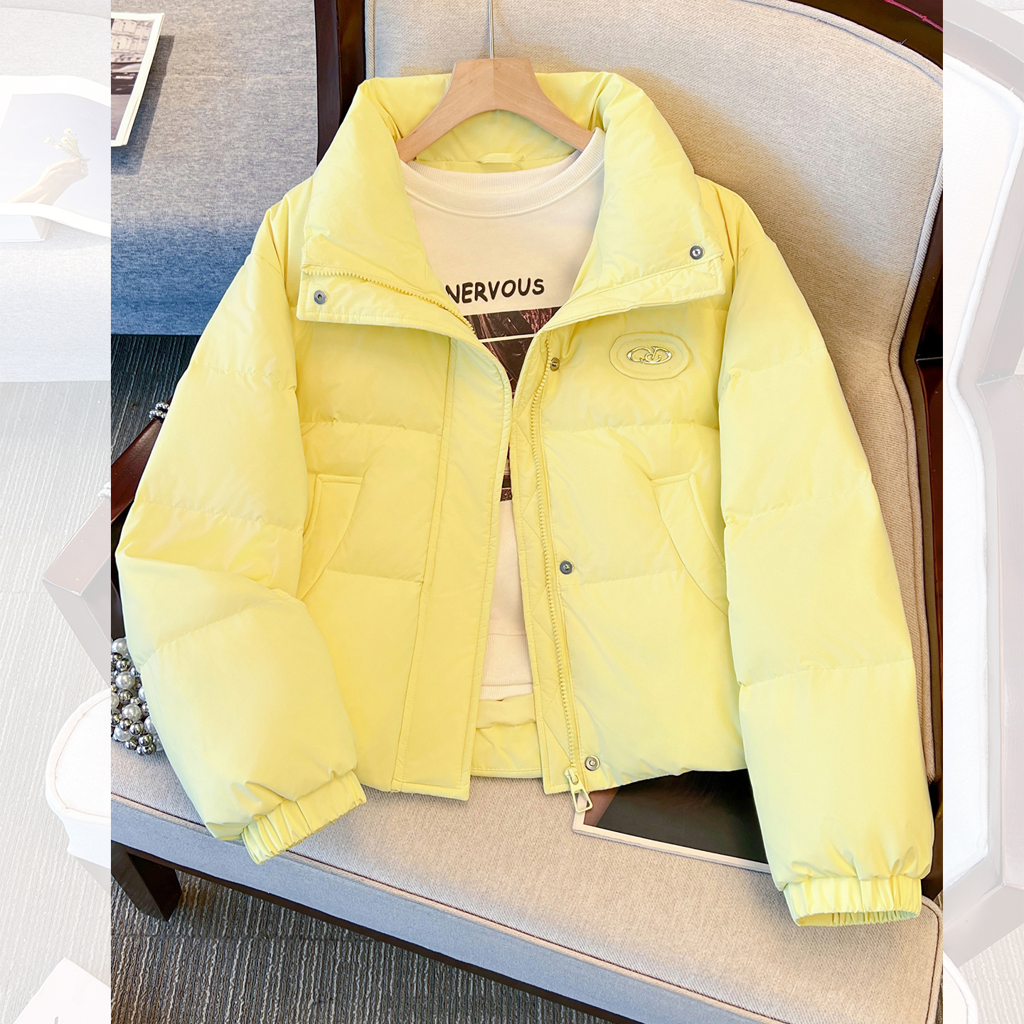 柠檬黄色多巴胺立领羽绒服外套女