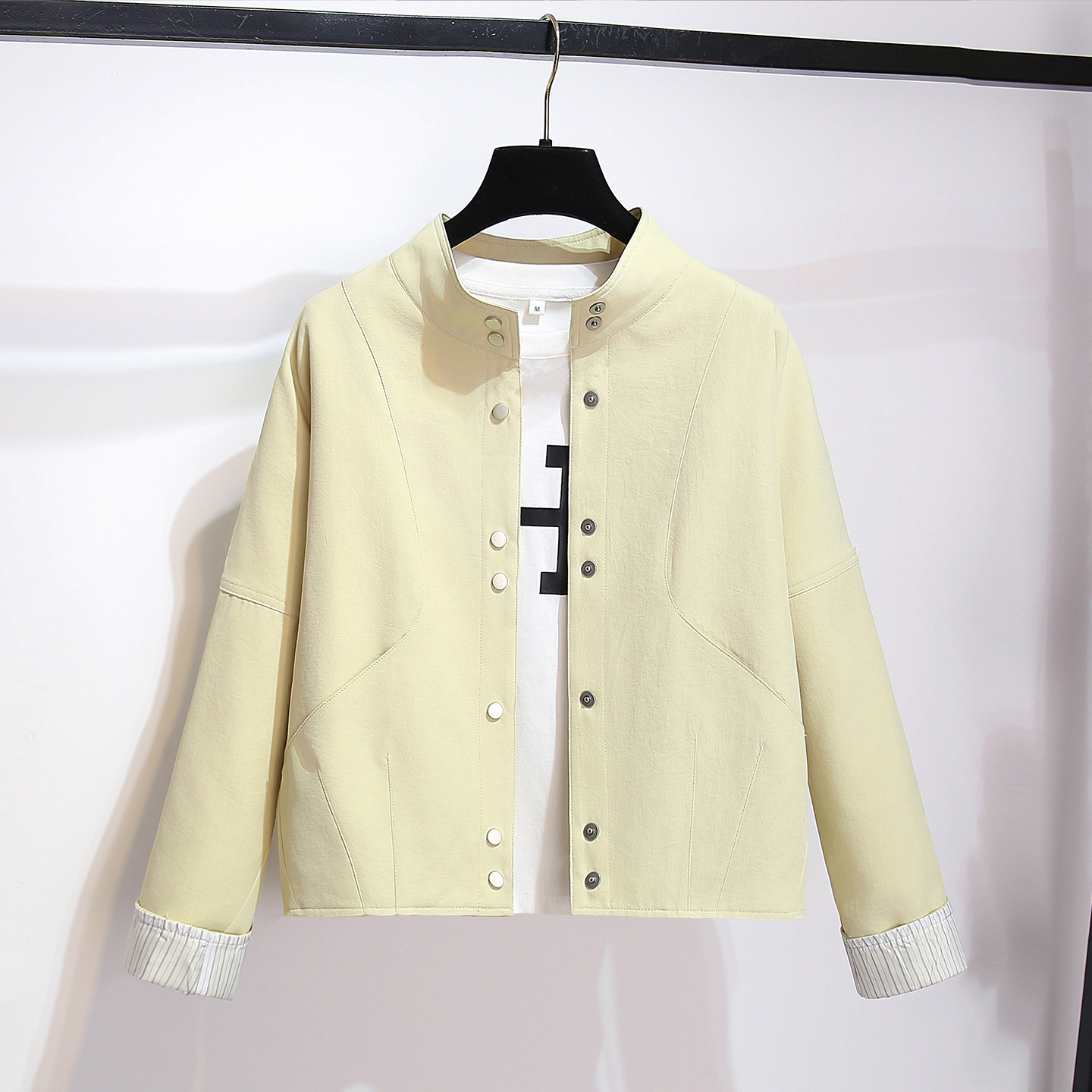 巨好看的绿色立领棒球服外套女短款2026早春秋季新款宽松风衣夹克