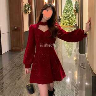 新年红色绒连衣裙女秋冬女神范显瘦高级感气质小礼服年会短裙