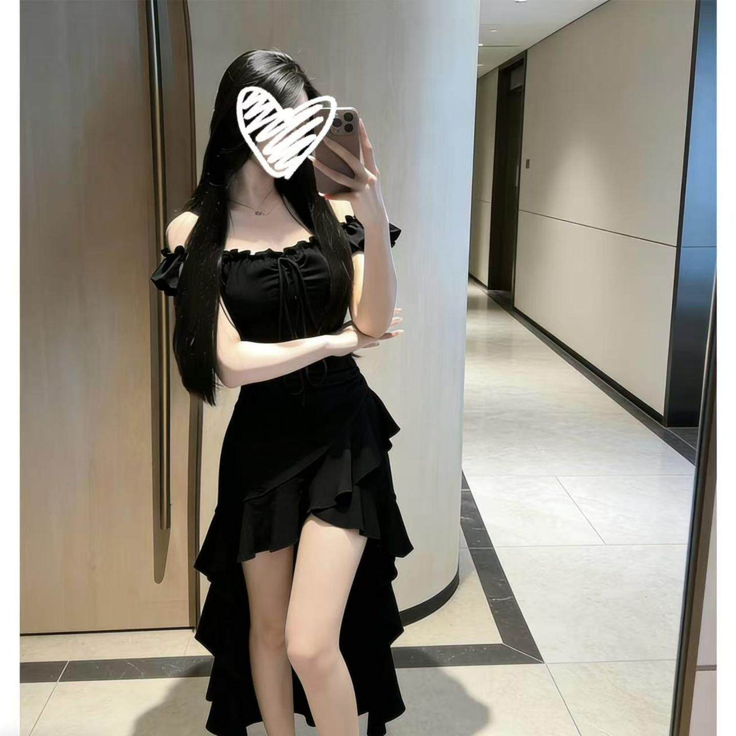 黑色荷叶边不规则连衣裙女夏季新款一字肩性感收腰中长裙子