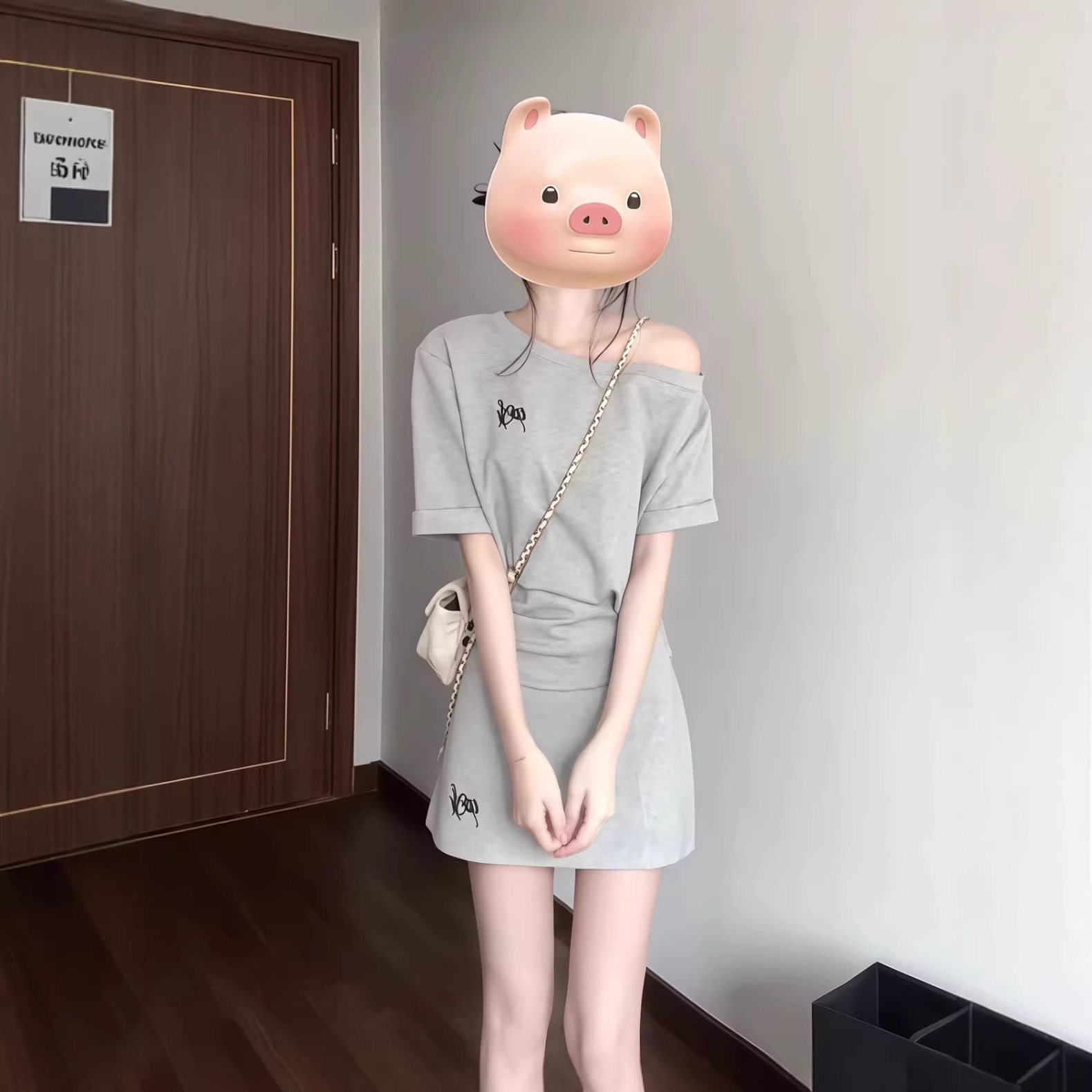 韩系慵懒风休闲运动套装女夏季时尚短款斜肩短袖短裙小个子两件套