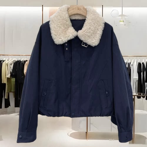 蝶语25YP8821欧货时尚羊羔毛翻领短装羽绒派克服外套冬装2025