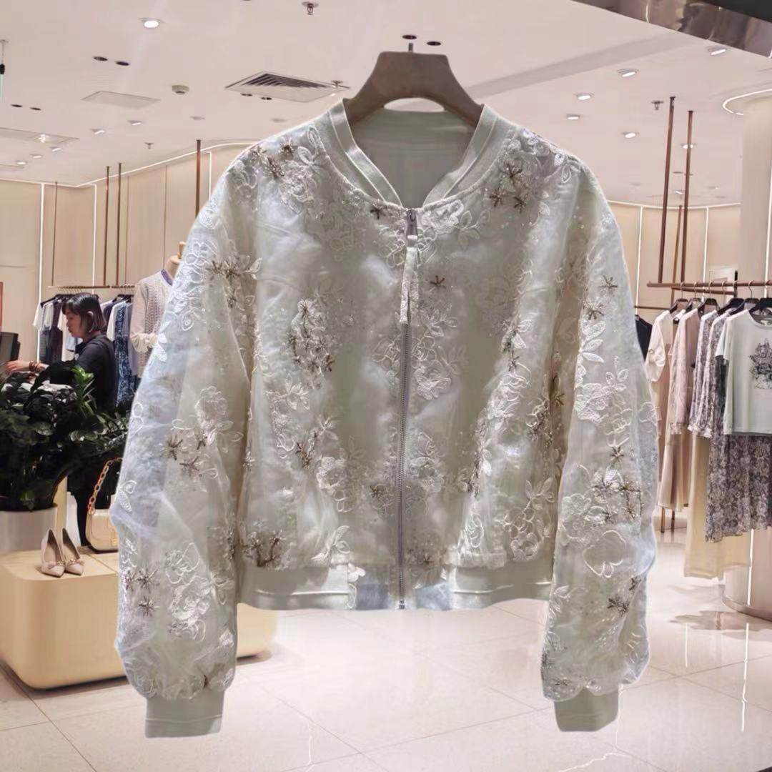 菲雪妮 9332 春季2026新款女立领长袖重工刺绣花朵百搭拉链外套