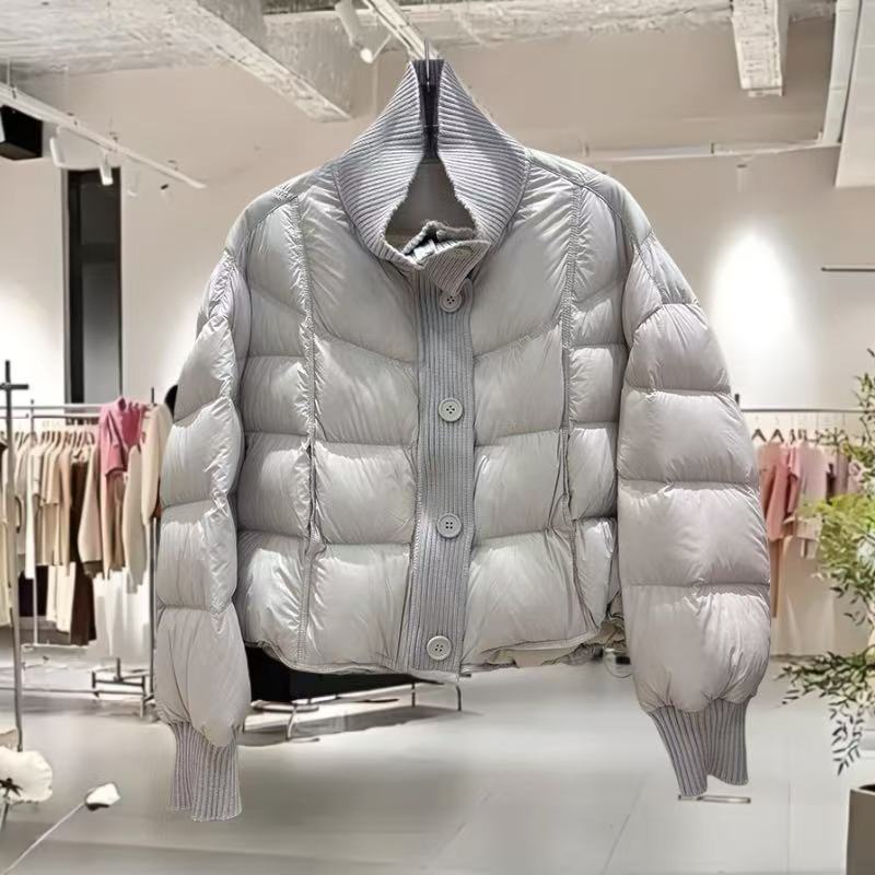 VI+唯一家韩系设计感拼接高领保暖羽绒服（90白鸭绒 可溯源60231