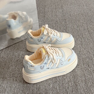 2026新款女童鞋子板鞋学生低帮休闲鞋清新小白鞋时尚软底轻便女款