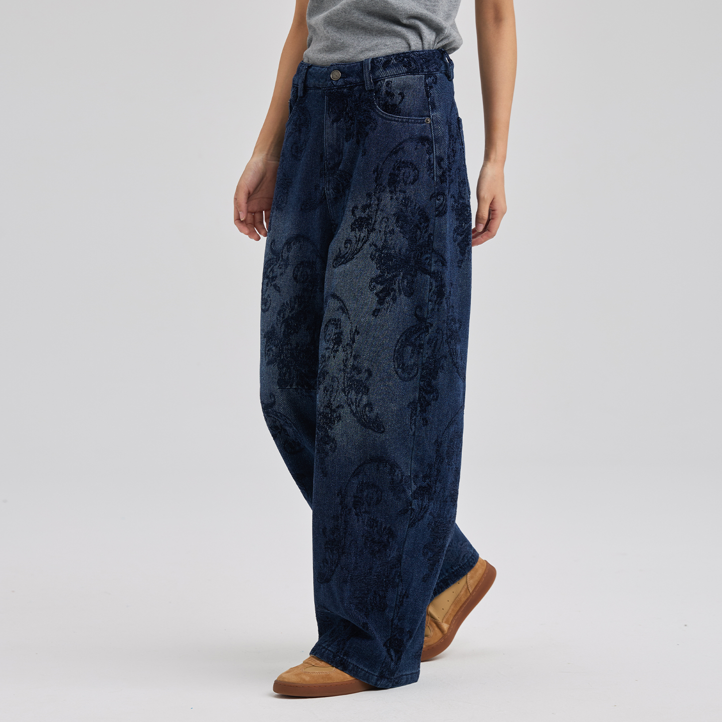 无色无味女款加厚磨毛提花牛仔裤