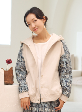 无色无味碎花拼接连帽棉服女外套