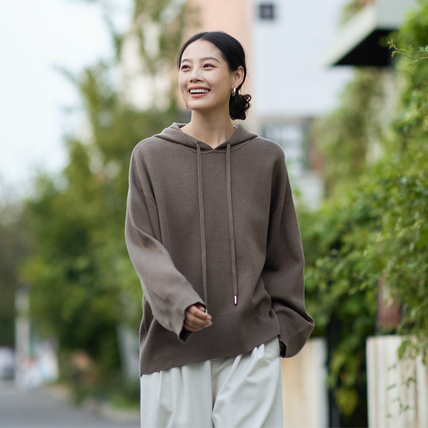 无色无味连帽针织卫衣宽松外套女