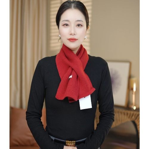 占氏商贸严选2025秋季新款百搭时尚针织羊毛短款围领纯色围巾围脖