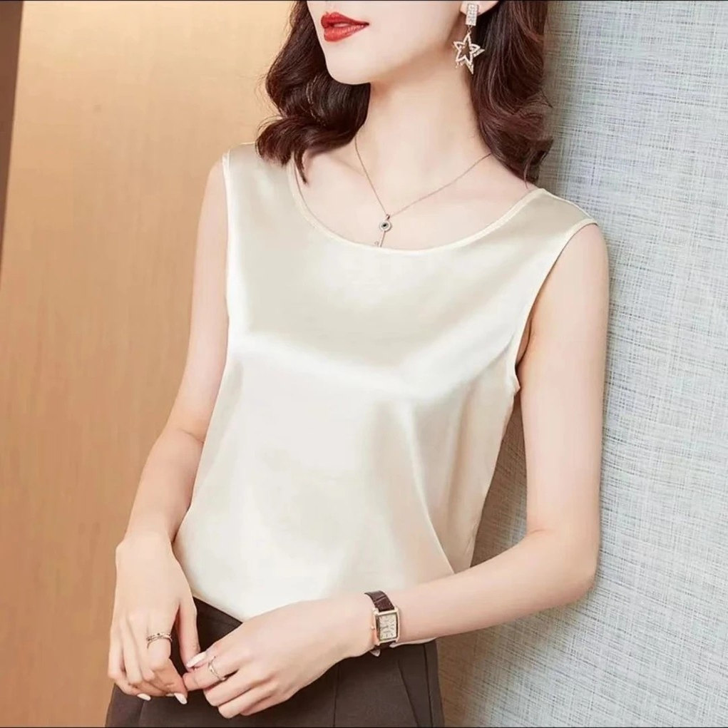 芒果女装服饰商行2025新款上衣潮流纯色无袖缎面背心打底内搭女士