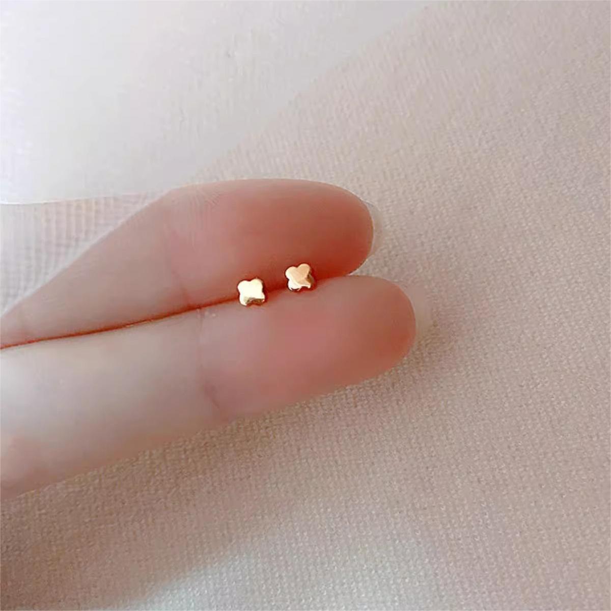 金色四叶草耳钉女时尚小巧