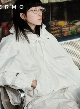 VERMO 肌理尼龙棉立体填充口袋夹克 宽松立领抽绳连帽外套