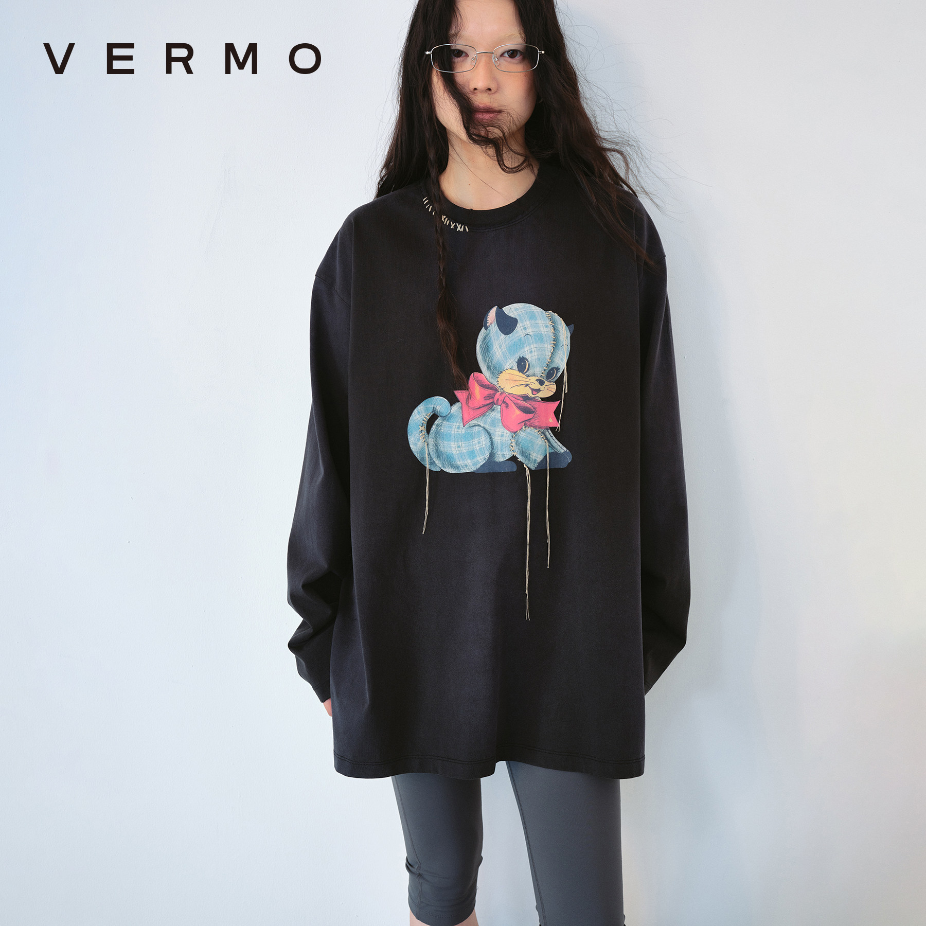 VERMO 那个破旧的猫猫玩偶 手缝流苏线做旧印花宽松休闲长袖T恤