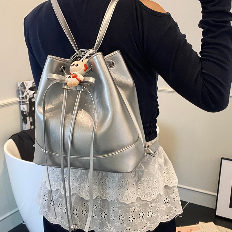 银色双肩包包女式2025新款潮