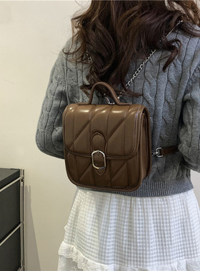 韩国小众设计双肩包包女2024新款秋冬复古时尚水桶包可爱小背包