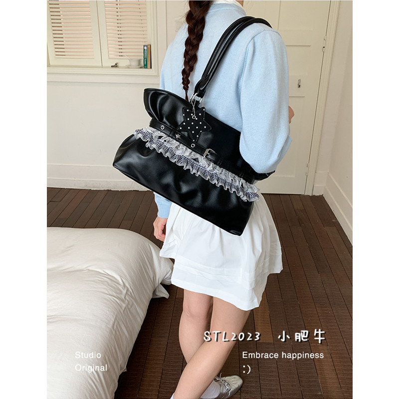 网红小众学院风黑色托特包包女2026新款大容量百搭少女通勤单肩包