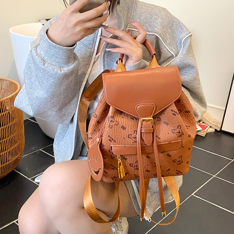 洋气背包时尚超火旅游水桶包